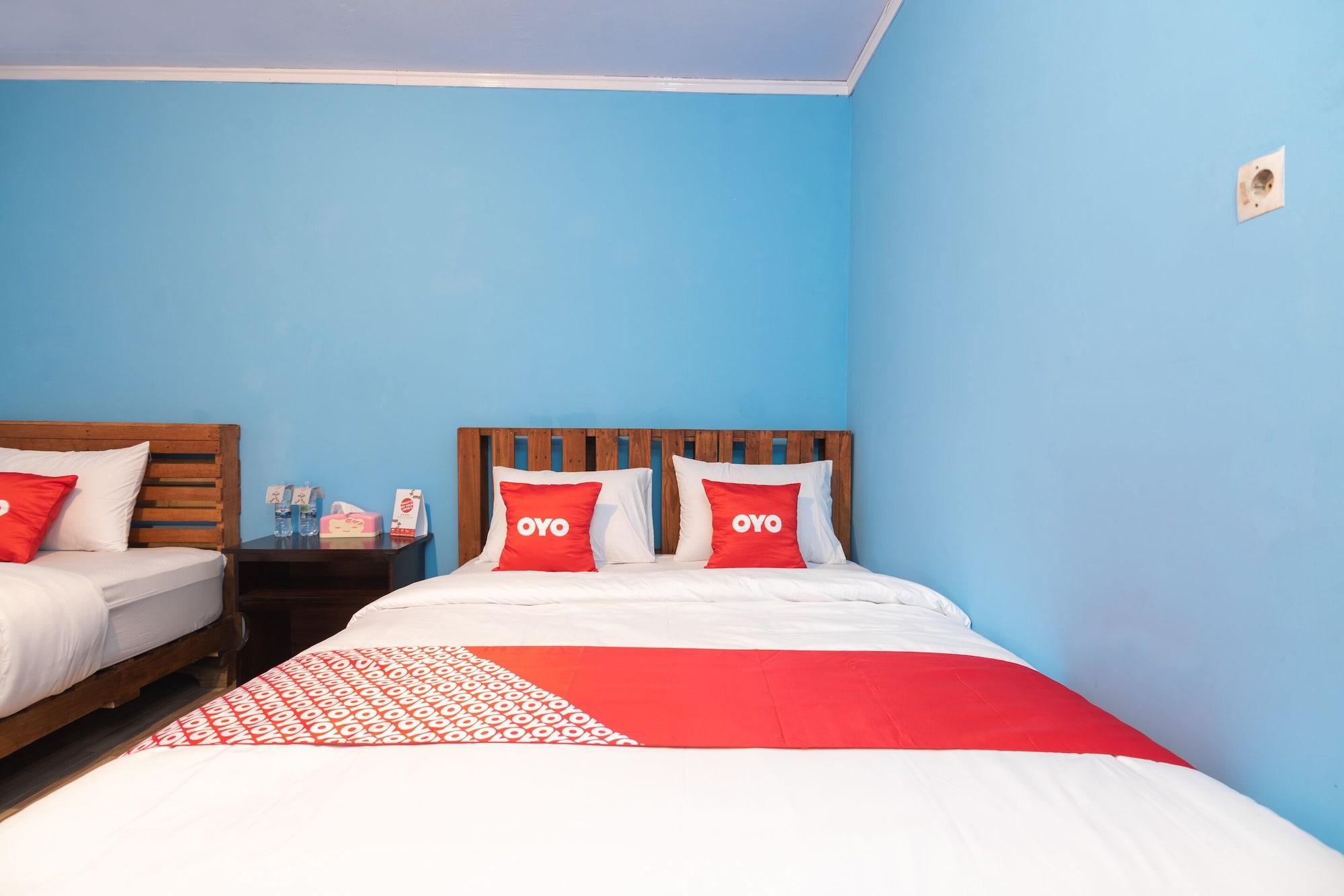 Oyo 1852 Intan Bromo Homestay Pasuruan Exterior photo